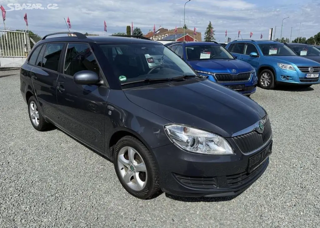 Škoda Fabia 1.2 TSI FAMILY benzín manuální